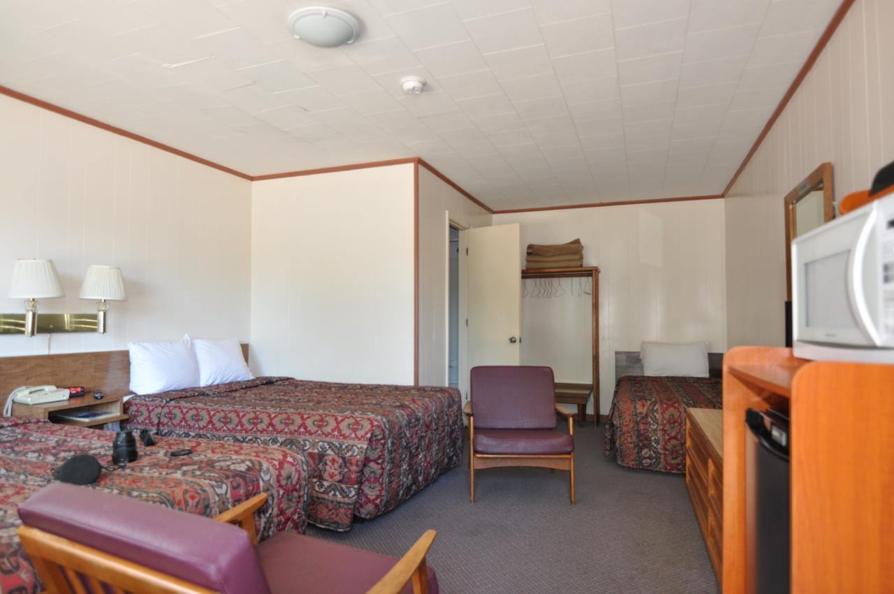 Budget Inn Near Westrock Covington エクステリア 写真
